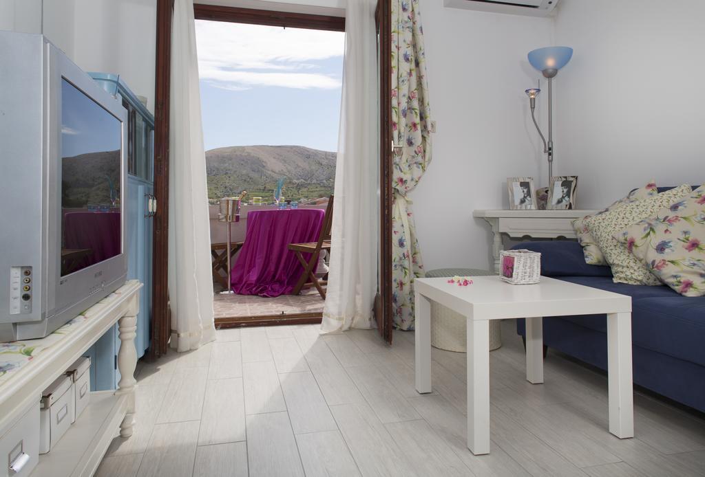 Sea Margarita Apartment Pag Town Eksteriør bilde